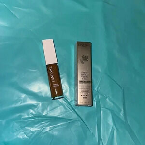 Lancôme Care and Glow Serum Concealer with Hyaluronic Acid